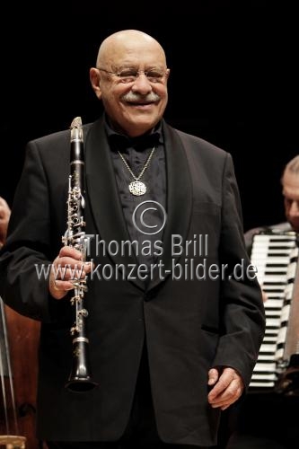 Amerikanische Klezmer-Klarinettist Giora Feidman gastiert mit Freunden auf seiner 